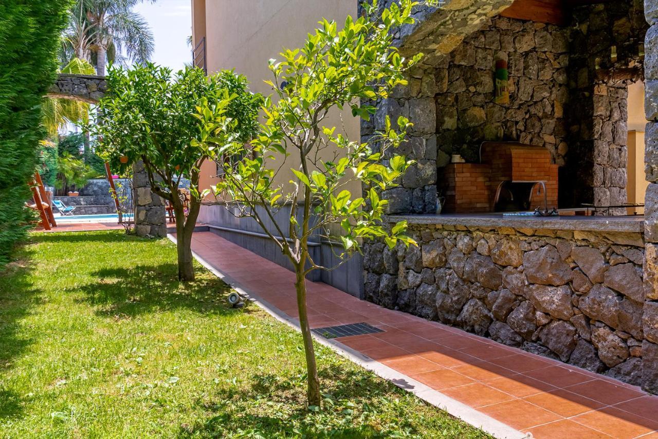 Villa Magdalena Aci Sant'Antonio Exterior photo